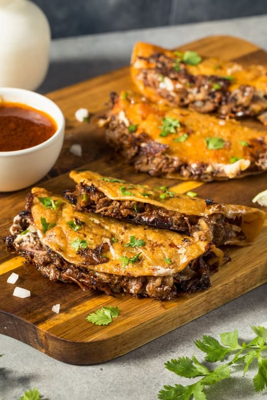 SueOestmann's tweet image. #HappyCincoDeMayo #Recipes🌮
insanelygoodrecipes.com/cinco-de-mayo-…