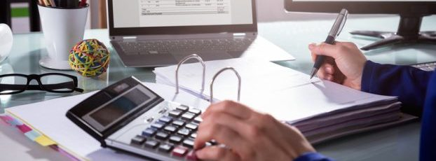 justcontracting's tweet photo. How to reduce your accountancy costs as a contractor. Elaine Clark, the founder and MD of @cheapaccounting, has written three top tips for saving on your business accountancy costs. https://t.co/uVhf6mYl6n https://t.co/zzOfo5n3CR