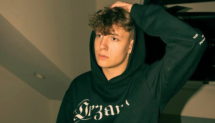 Apex Region tweet media