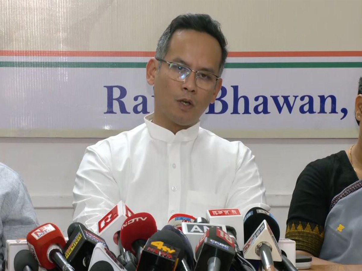 ani_digital's tweet image. Gaurav Gogoi takes "full moral responsibility" for Congress' defeat in Assam

Read @ANI Story |
aninews.in/news/national/…

#GauravGogoi #MoralResponsibility #Congress #defeat #Assam #AssemblyElections2026