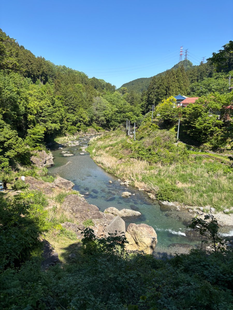 oyamadaain's tweet photo. 風が吹き、陽に向かい、誰も、私も、私を見ないとき、止まる。その瞬間に輪郭のない完全さが訪れる。 https://t.co/aJwFtYEkx2