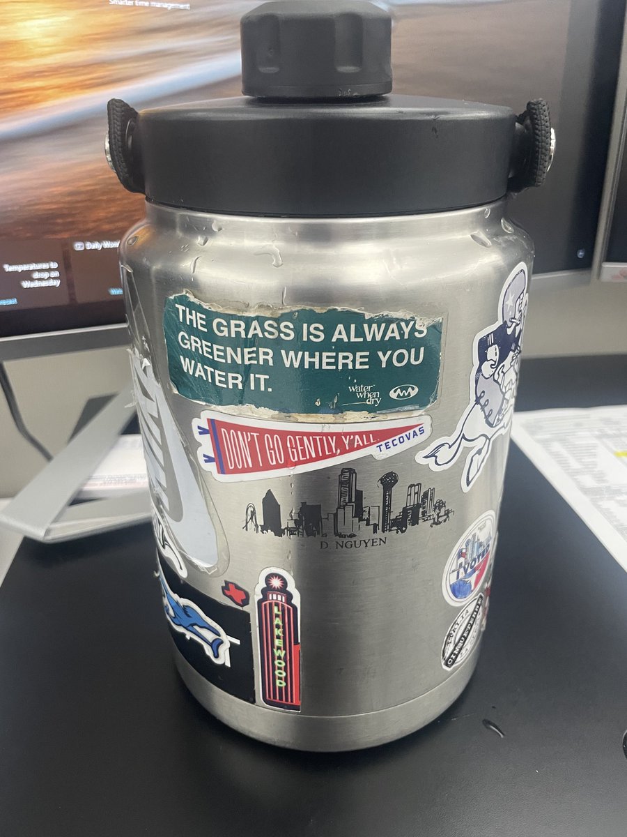 Sole1nOne's tweet photo. @waterwhendry_ @ChefDoomy @ChefDoomy whats a guy gotta do to get a new sticker pack https://t.co/nHqEpM5zRF