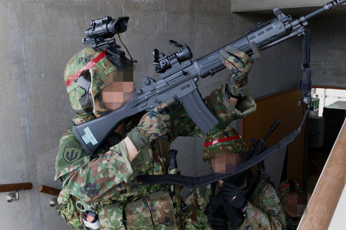 FSBALFA's tweet photo. #九スペ杯
廃校をスタジオとして運営されている場所でエモい写真をたくさん撮ってもらいました。 https://t.co/ypd9p3PO5b