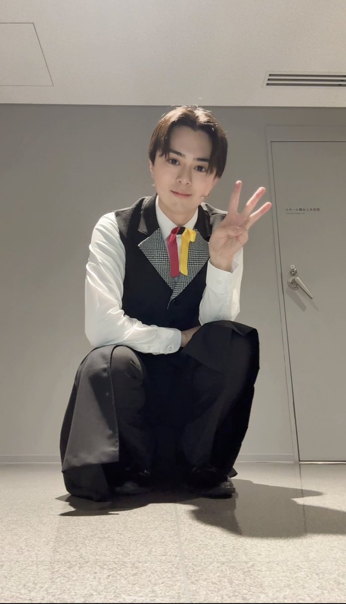 satoki_kado's tweet photo. MANKAI STAGE『A3!』ACT3! 
～SPRING &amp; SUMMER 2026～
大阪公演、本日もご来場いただきありがとうございました！

夜遅いので気をつけて帰ってください！

明日も劇場でお待ちしております🌸🌻
 #エーステ https://t.co/bLPARETrua