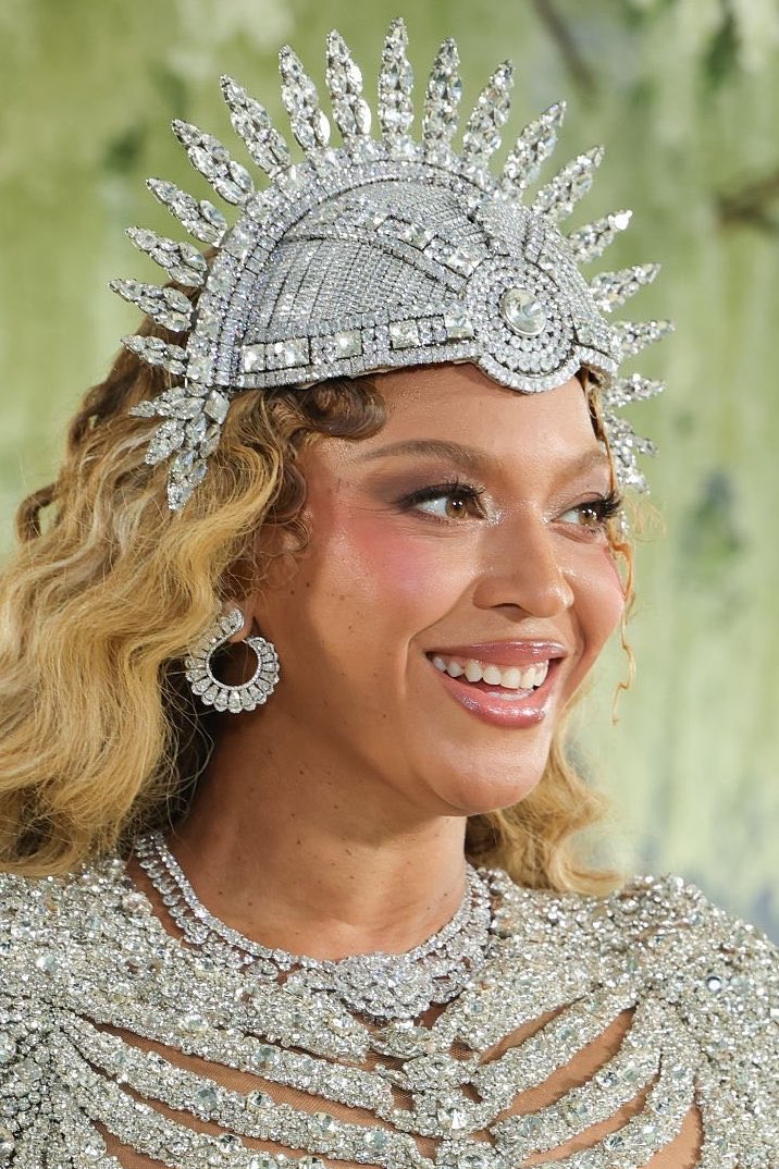 theeboyonce tweet picture