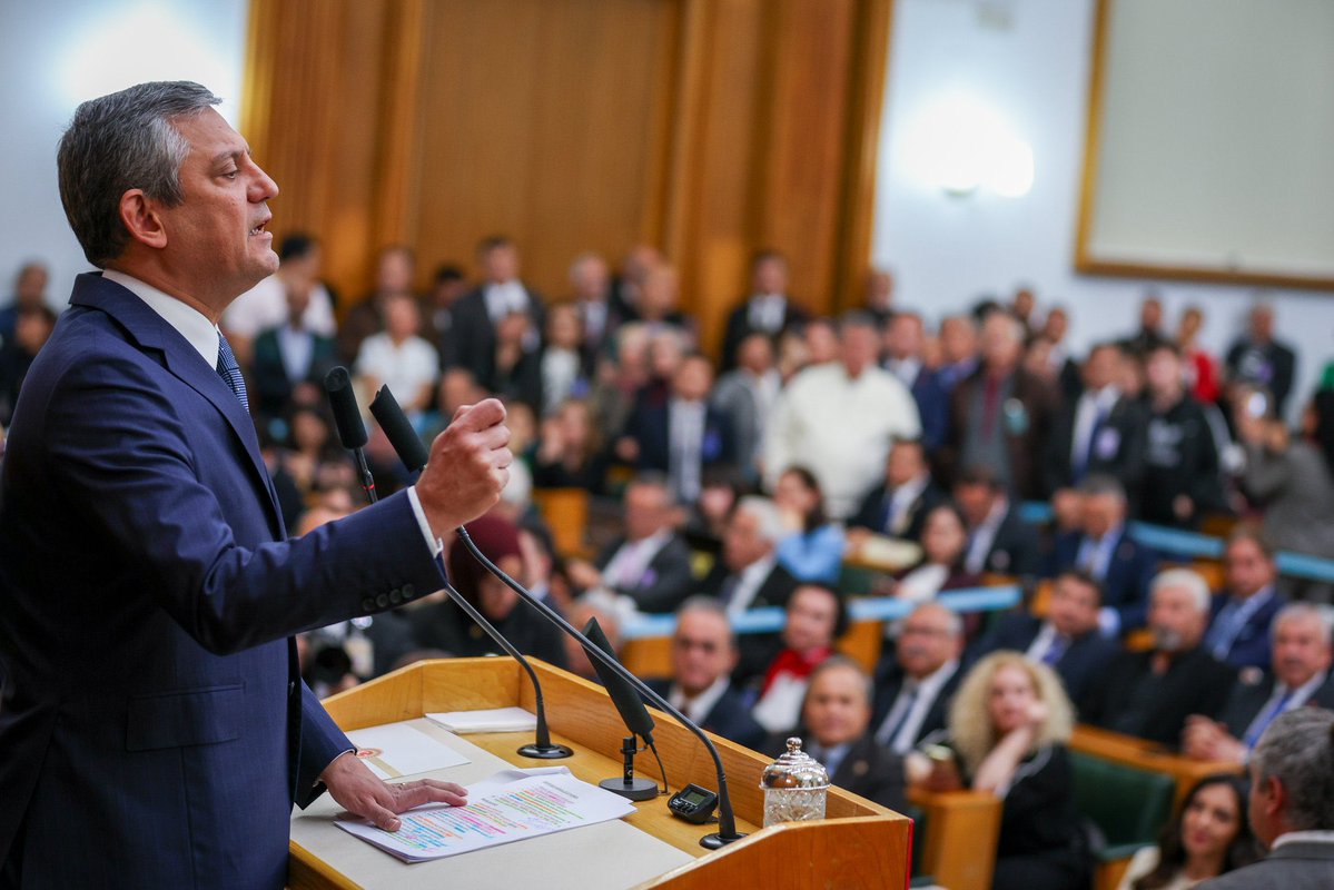 melih_meric's tweet image. Cumhuriyet Halk Partisi Genel Başkanı Özgür Özel, CHP TBMM Grup toplantısında gündemi değerlendirdi. #CHP