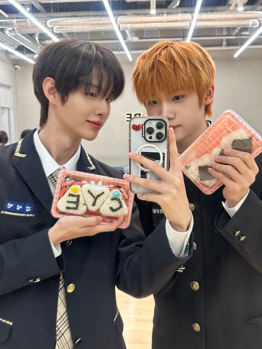 CLOSE YOUR EYES MEMBERS tweet media