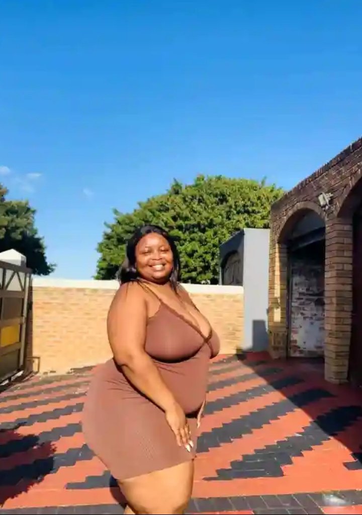 Mzansi huge Curves tweet media