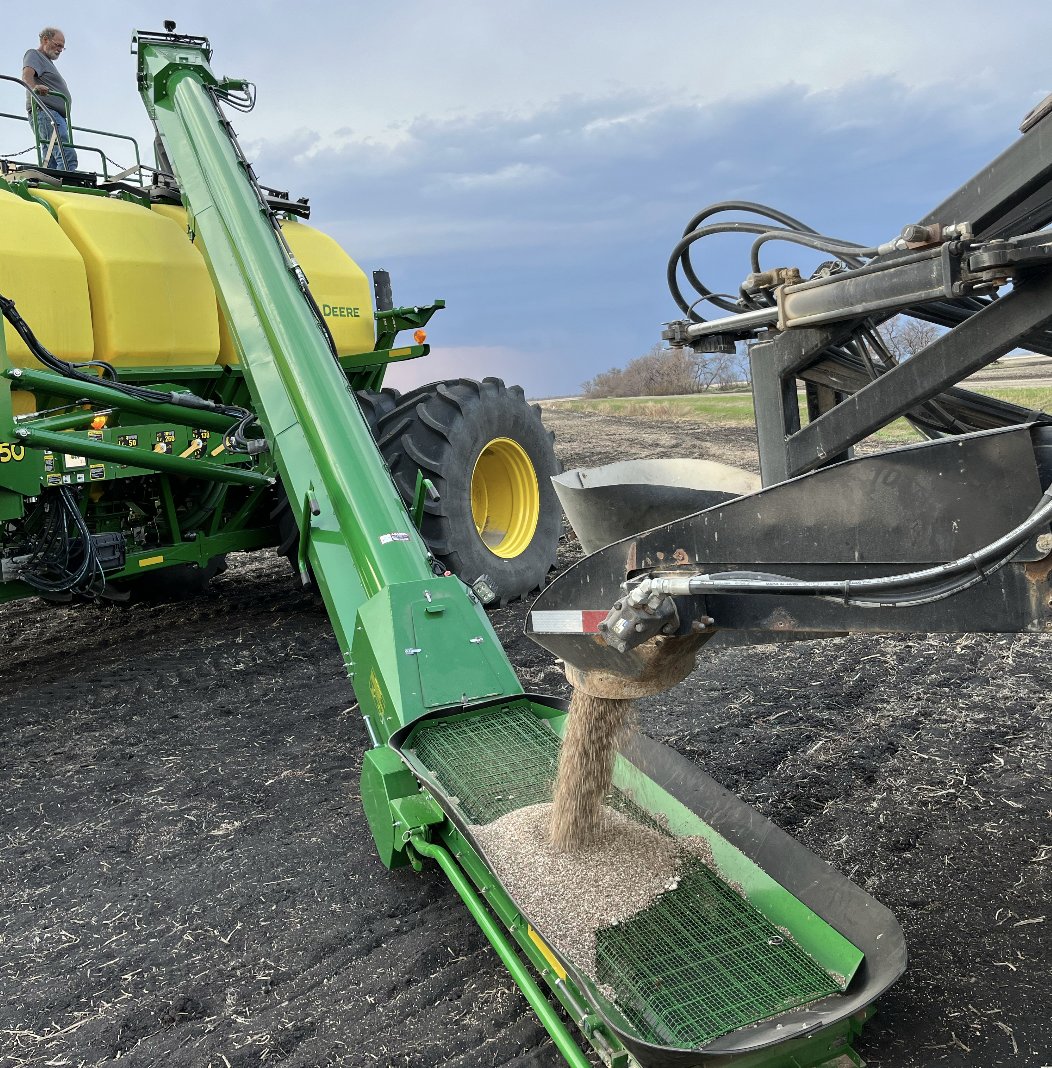 omexag's tweet photo. Having soil low on #micronutrients? Get your dry blend treated with #Perfuze &amp; even the distribution of micronutrients in the field to correct deficiencies &amp; prevent negative effects on yield &amp; quality. Talk to your local #AgRetailer or DM your #OmexRep https://t.co/gfRimF0ouY