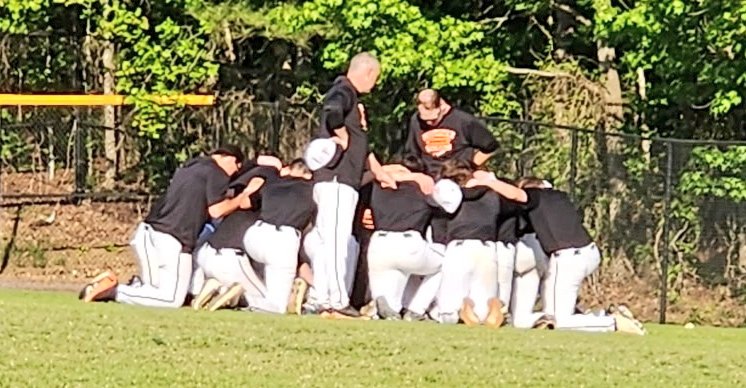 AidenTuck10's tweet photo. Big win vs Patrick Henry. Total team effort with everyone doing their job. I contributed 
5 IP, 0 H, 0 BB, 0 R; 2 for 3
We our improving everyday and making a push toward the postseason. Staying locked in, trusting the process.
@Diamond_PHS @RichmondBraves 
@PrepBaseballVA https://t.co/1fGzJubssx