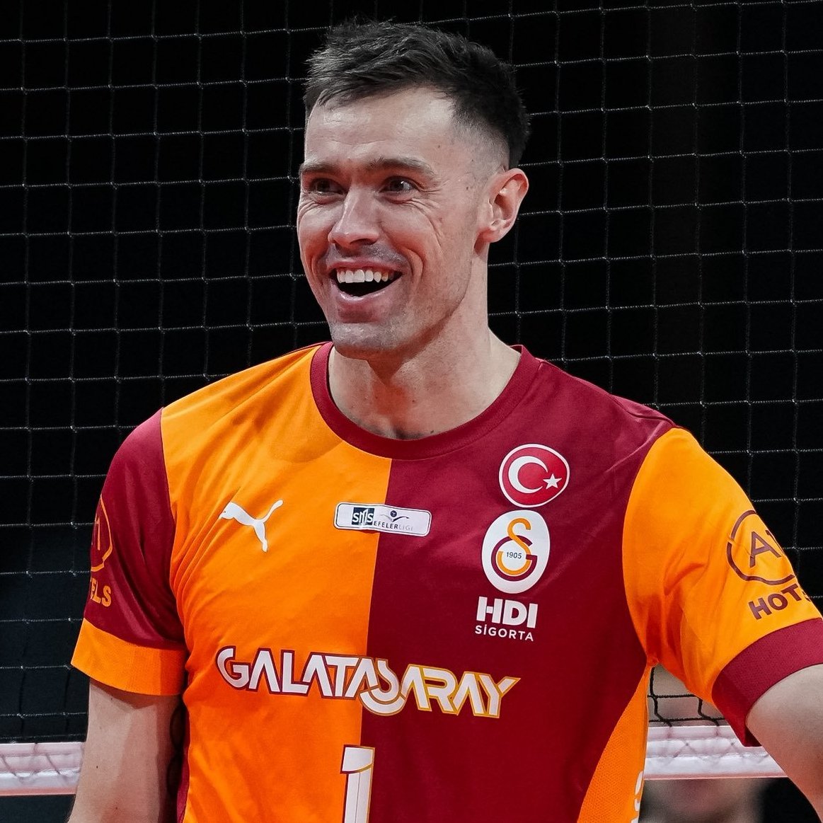 Vsever 2.0 🏐 tweet media