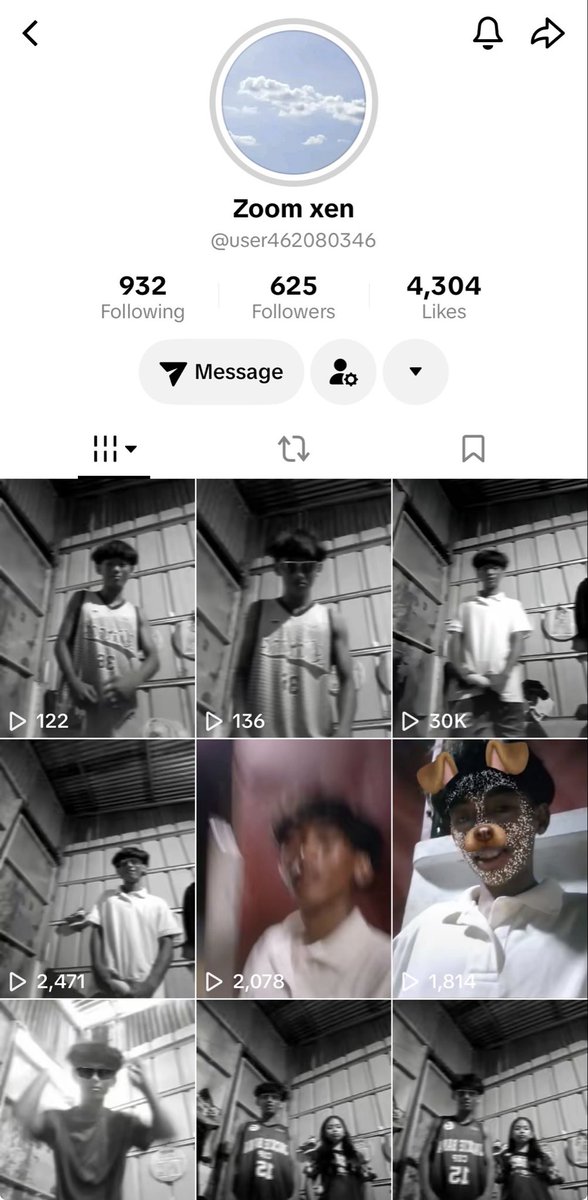 Labgco's tweet photo. Nakilala ko lang to si kuya sa tiktok kasi mahaba at masarap at mataba burat nya shit, nakakalibog #fyp #virałpost https://t.co/4wLDrH4848