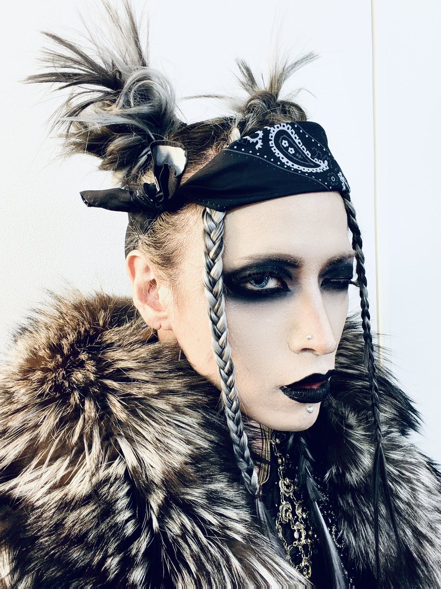 Ryoga_britannia's tweet image. RAZOR vs NOCTURNAL BLOODLUST

取り急ぎ、皆様を心から愛してる事をお伝えしておく。

灼熱最高ラリパッパ。

KNOT INVISIBLE
1 ROAD
2 GRAVITY EMOTION
3 BAD EVIDENCE
4 DISRESPECT
5 木枯らしの詩
6 Disclosure
7 HUMAN ANALOGY
8 黒猫DOOM
9 DAMIAN FLY
10 埋葬
11 PRIMARY