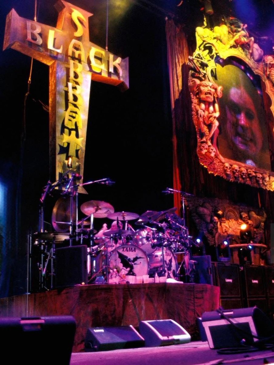 OzzFest tweet media