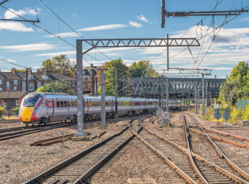 RAIL_NEWS_UK's tweet image. RIA calls for action after Government response to ‘boom and bust’ report dlvr.it/TSNPmT #Business #Government #IndustryNews #RailBusiness