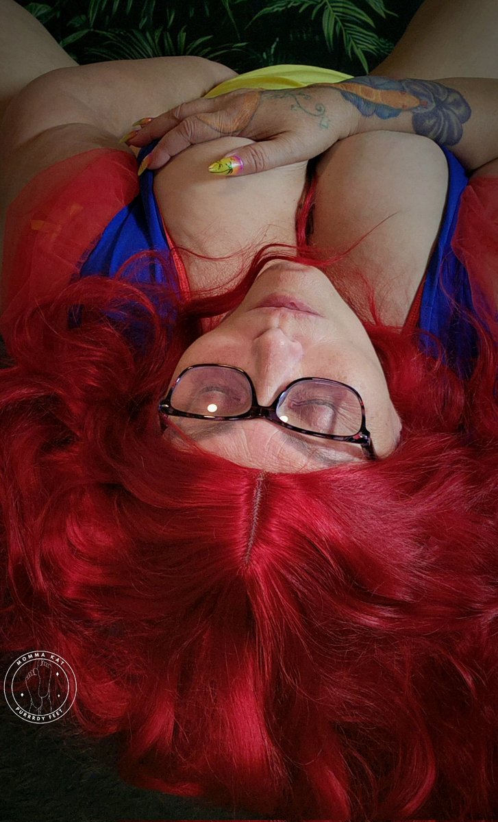 Momma Kat aka Purrrdy Feet tweet media