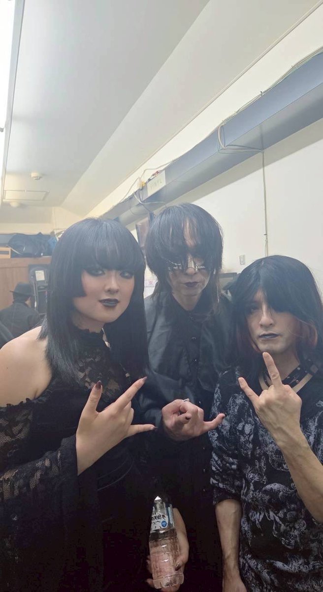 Sin1467095's tweet photo. 遅れましたが、5/3、四日市クラブケイオス、スタッフの皆様、共演者様、お客様、ありがとうございました！
僕自身の段取りの甘さでトラブルを招きましたが、自分の納得いく音を出せたので、ヨシとします(笑)←もちろん反省&amp;次回はちゃんと対策します。またどこかでお会いしましょう♪ https://t.co/vP91fCtRLx