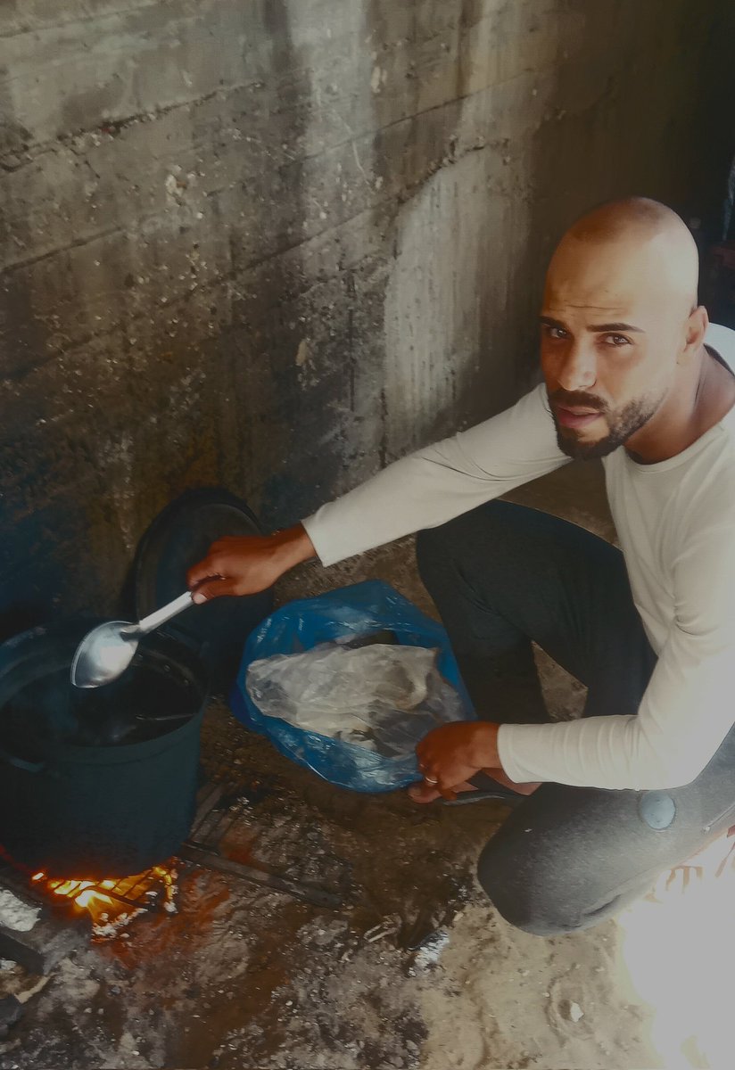 mohaneed_qsass's tweet image. Please, I desperately need $100. 😔
No food 😔
No water 😔
No money 🥹
No clothes 🥹
No bed 🥹      
No firewood 🥹
No gas      😔
No lights at night 😭
I desperately need $100, please donate 🙏😭🥹🥹
Don't leave without doing something. Leave a mark. 🙏chuffed.org/project/172997…