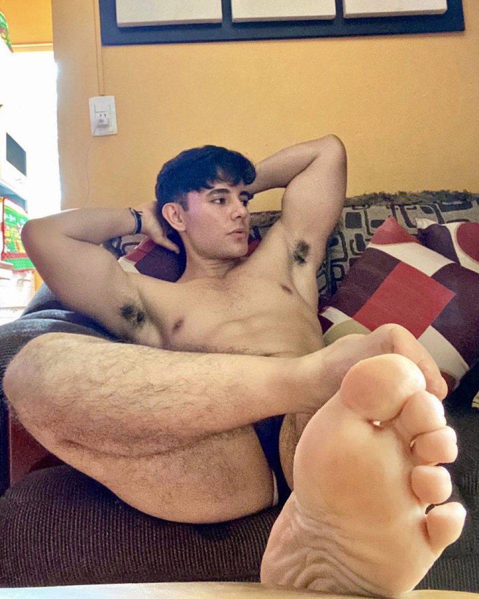 Slutty Dudes (@slutty_dudes) on Twitter photo 