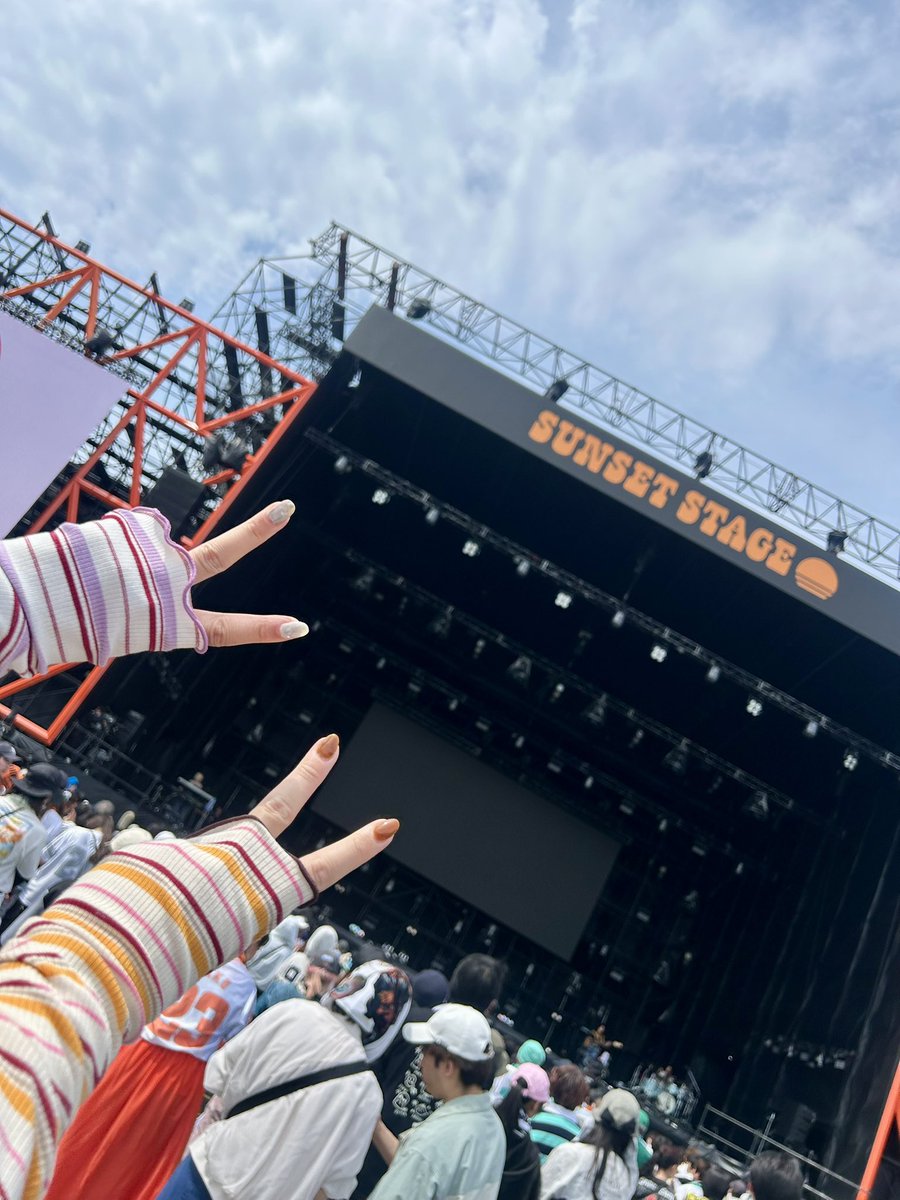 una__1406's tweet photo. JAPAN JAM day2
見たいの全部見れた〜〜〜〜
今も声枯れてる^_^笑

#chevon
#NiziU
#KANABOON
#キタニタツヤ
#indigolaEnd
#女王蜂
#日常垢
#日常垢さんと繋がりたい https://t.co/rJlH5U5RBC