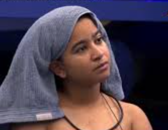 a bb parecendo a Tia Milena kkkkkkkkkkkkk