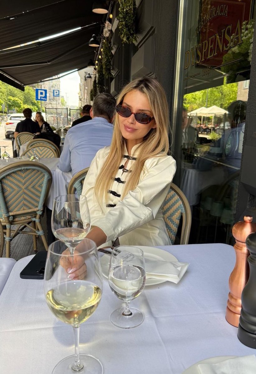 Veronica, Collagen Scientist tweet media