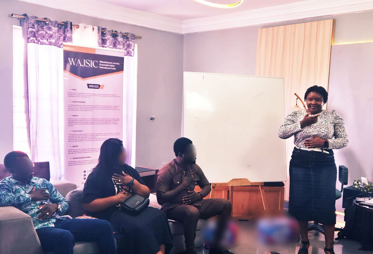 wajsicprotect's tweet photo. They fled for their lives. Now they're learning to live again. 🧠🕊️ 
@WAJSICProtect &amp; @NLinGhana hosted a 3‑day mental health workshop for whistleblowers, activists &amp; journalists in hiding—covering trauma, PTSD, forgiveness &amp; resilience.
👉 https://t.co/1kTQYtxJhm https://t.co/wpcChlkm7n