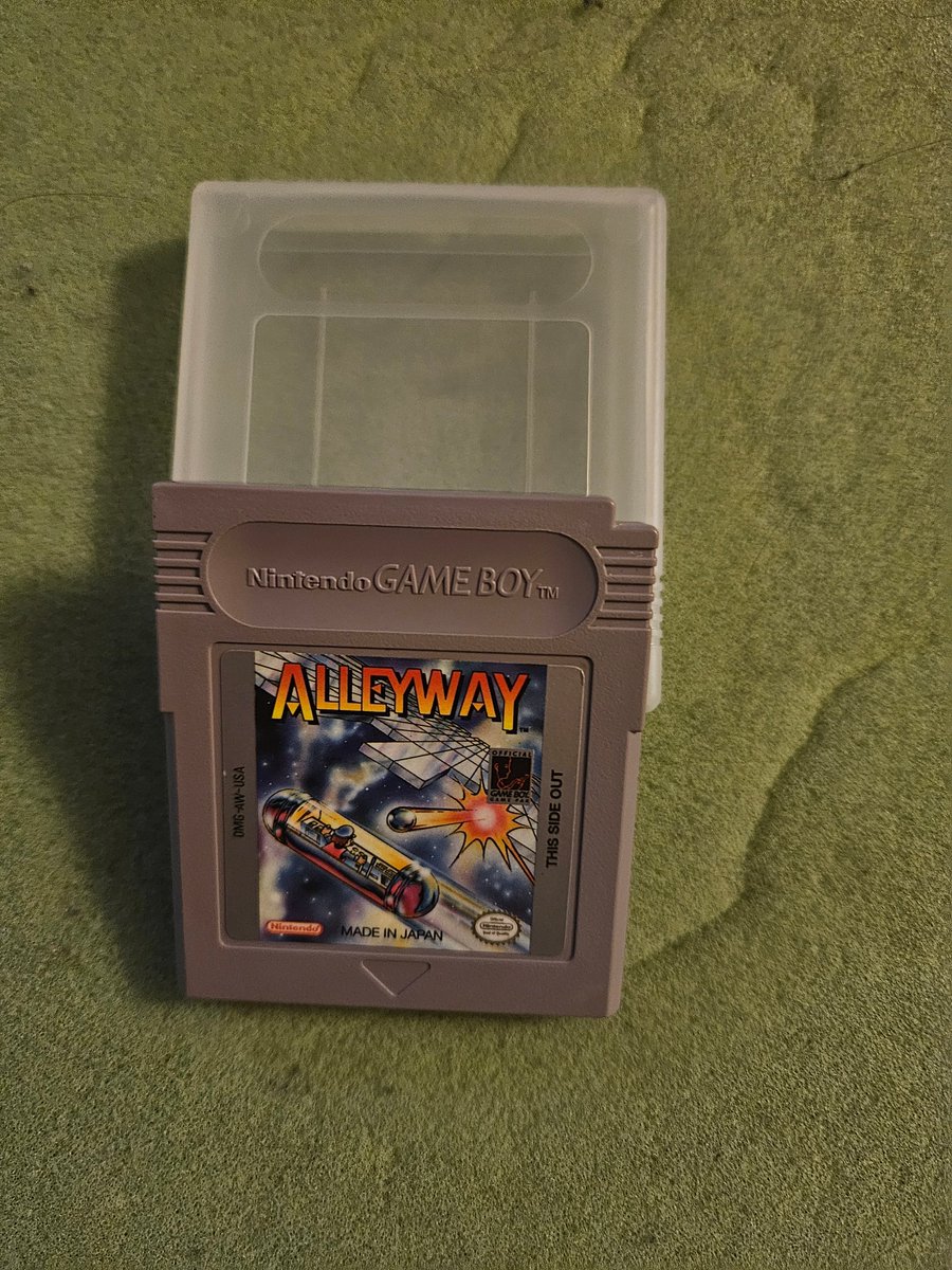 316Glock's tweet photo. Today in my Retro Collection,  I'm showing off Alleyway for the Gameboy. This game came out in 1989. This game was the Gameboy version of "Pong," but with a little more action in IMO. This time Mario destroys blocks with a ball.  #Alleyway #Gameboy #MyRetroCollection https://t.co/RXlcGgaIX6
