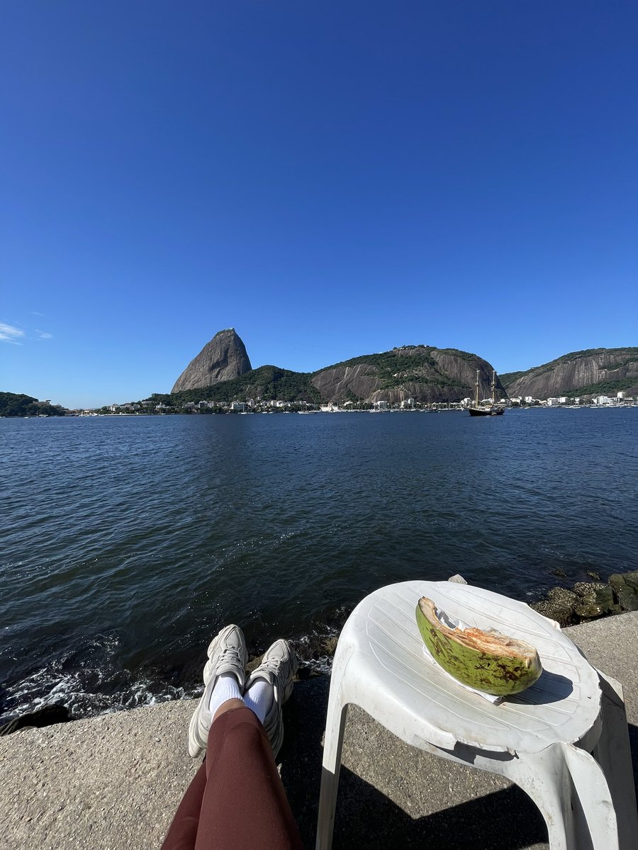 brumeba's tweet photo. caralho o rio de janeiro espanca né https://t.co/p1O1x9MYUD
