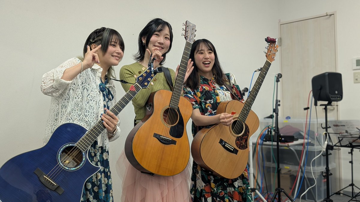 yu_suke40's tweet photo. 2026.05.04 #渋谷nob
2026.05.05 #雑色ブルーツリースタジオ
2日間ともに歌がたくさん聴けて良かった👏ギターの弾き語りは、やっぱり聴き心地が良い😌ゆったり落ち着いて聴ける雰囲気は特に歌に集中できるから好き😊GWはよい日々でした👏
#茜音愛 #Lovelu https://t.co/GzK1bJ9YOv