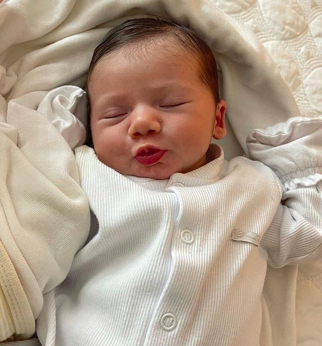 Baby's (@cuddleecute) on Twitter photo 