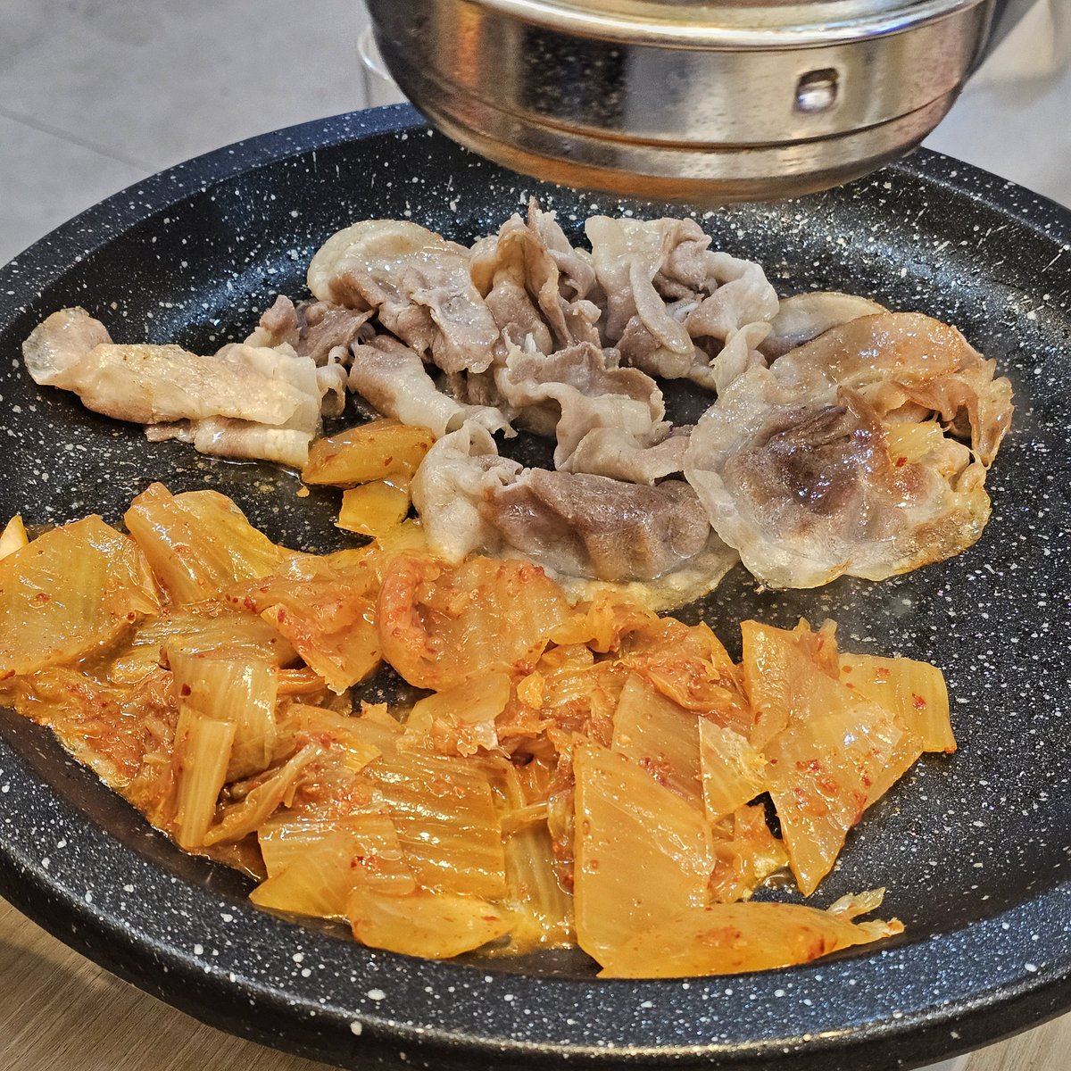 K의 혼밥계정 tweet media