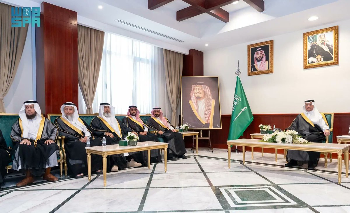 SPAregions's tweet photo. محافظ الأحساء يكرّم الجمعيات الشريكة في خدمة الأسرة والمجتمع.
https://t.co/aZf72dxrDN
#واس https://t.co/kbZUwpdxAe