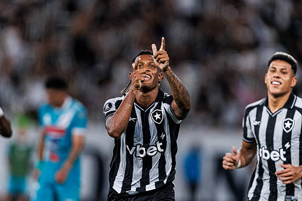 mouurabfr's tweet photo. 🚨 URGENTE!

Danilo, do Botafogo promete.

"Eu prometo!"

Disse Danilo, após prometer. https://t.co/w1R9YUBuDC