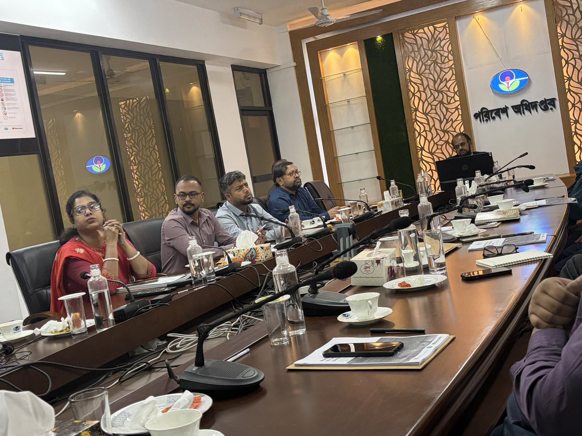 UNIDOBD's tweet photo. A Technical Review Committee meeting reviewed the Manual for Recycling Precinct Development and How-To Guide—supporting more structured plastic waste management in Bangladesh. https://t.co/LCNSrpNtjG