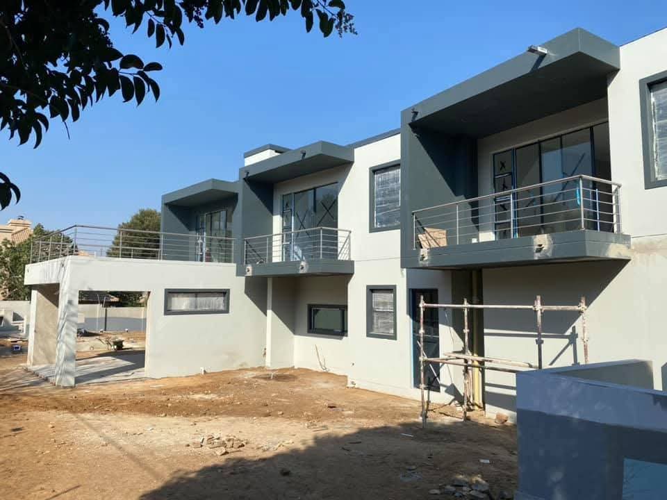 thopola_mosiya's tweet photo. When skills and professionalism meet, even the passersby would want to know who did it, and it's T&M Construction call/WhatsApp 063 326 3022 Email thopolamosiyaconstruction@gmail.com
#FuelPriceAlert #MadlangaCommission https://t.co/OjOmMP95VP