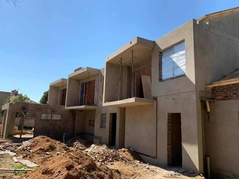 thopola_mosiya's tweet photo. When skills and professionalism meet, even the passersby would want to know who did it, and it's T&M Construction call/WhatsApp 063 326 3022 Email thopolamosiyaconstruction@gmail.com
#FuelPriceAlert #MadlangaCommission https://t.co/OjOmMP95VP