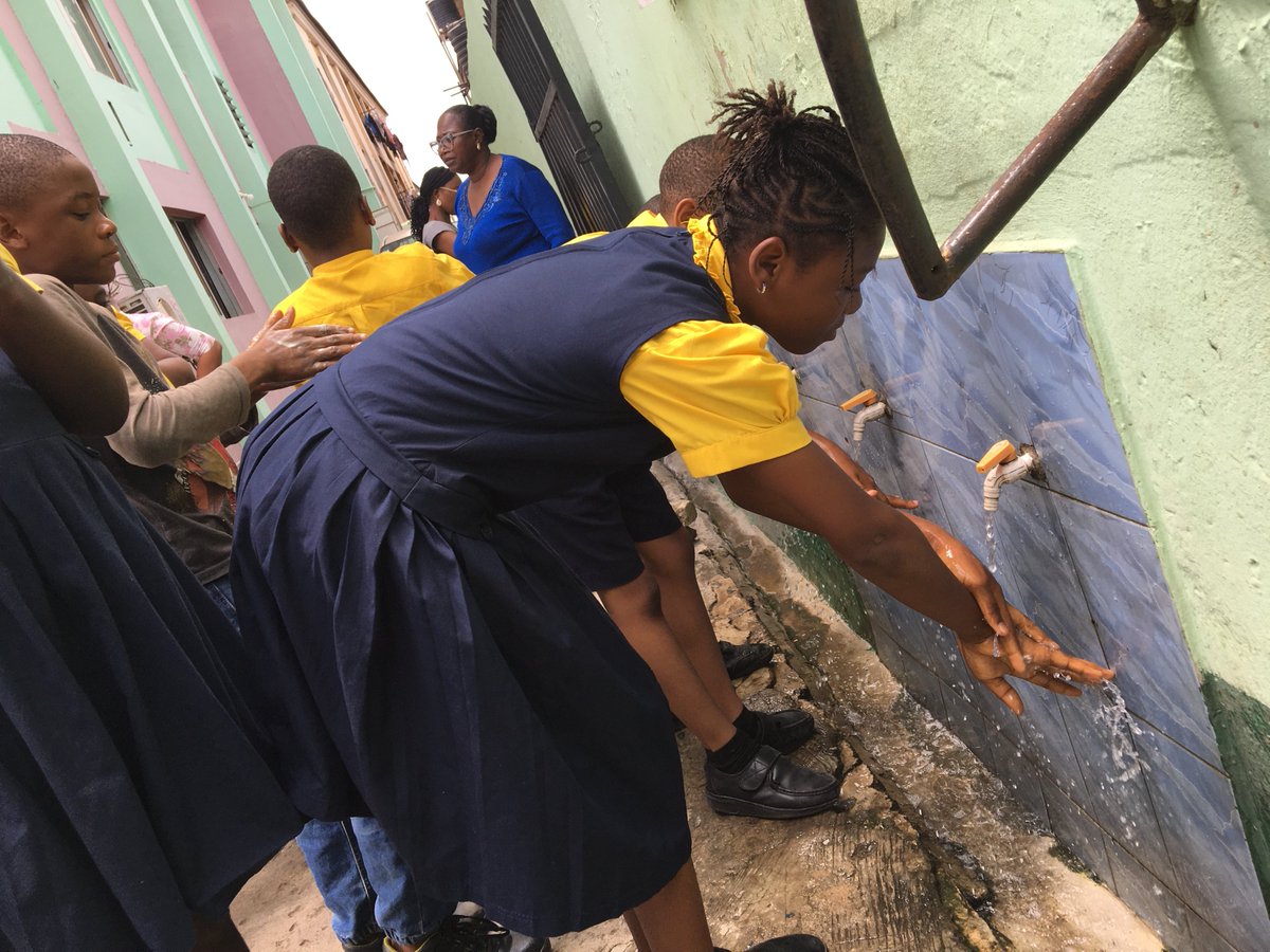 TraumaCareIntl's tweet photo. 🖐️ Clean hands save lives. It’s that simple.

Today, May 5th, is #WorldHandHygieneDay 🌍

 A small habit can stop infections and protect millions.

💧 Wash with soap
 ⏱️ 20 seconds
 🛑 Every time it matters

👉 Take action. Spread awareness. Save lives. https://t.co/uwDS6IvC1z