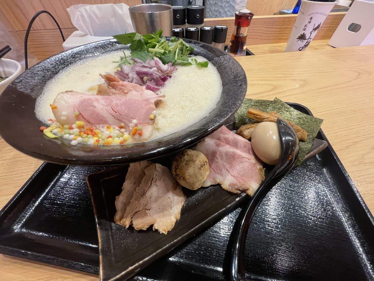 毛のないトトロ tweet media