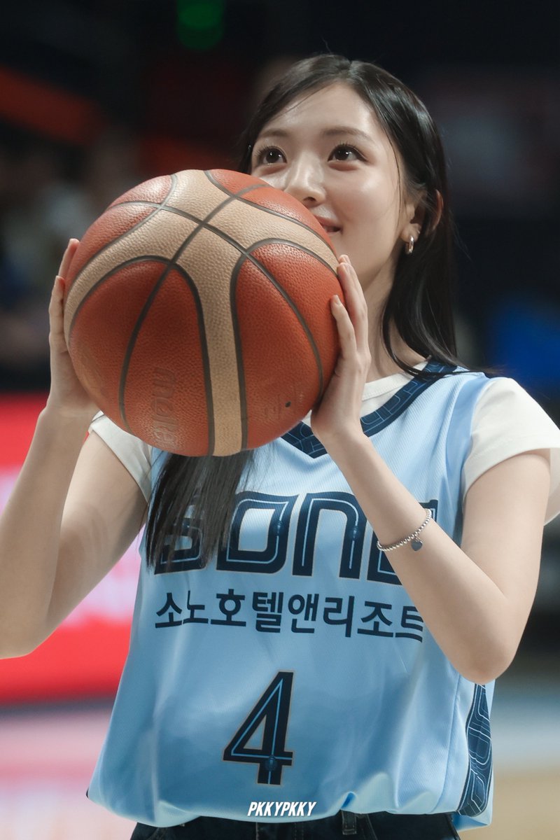 pkkypkky's tweet photo. 넘 예뿌~ #정다빈 https://t.co/Ucs8V2Cmbg