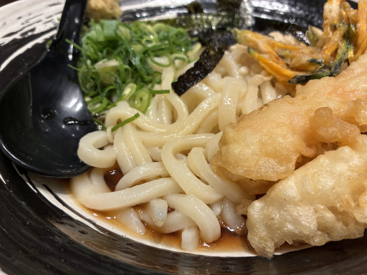 うり tweet media