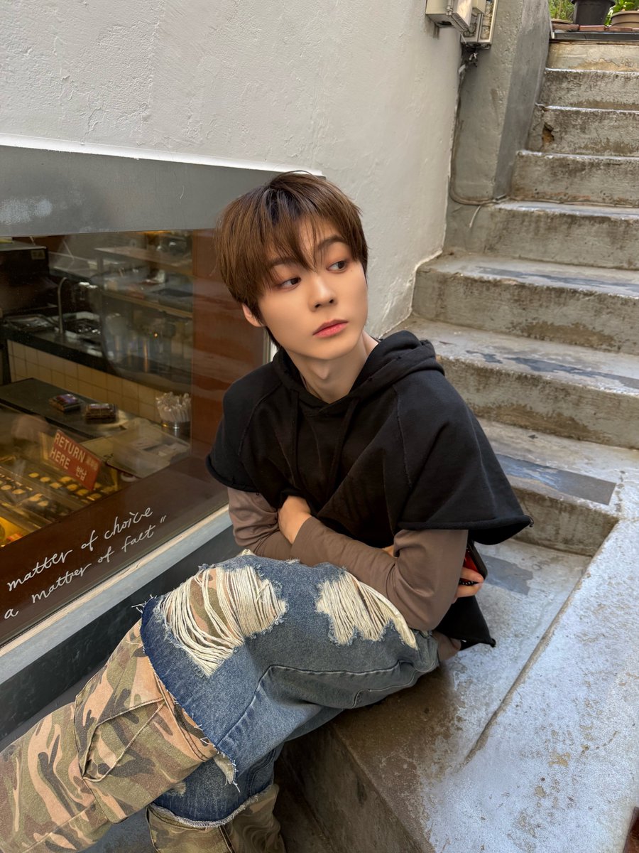 POW_grid's tweet photo. [#HONG]
어딨어 파워 아이 뭐해 😳 날지 말고 내려와 🪽
#POW #파우 #홍 https://t.co/QoqG6ftILl