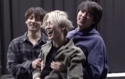 MAYCEE ⁷ ARIRANG tweet media