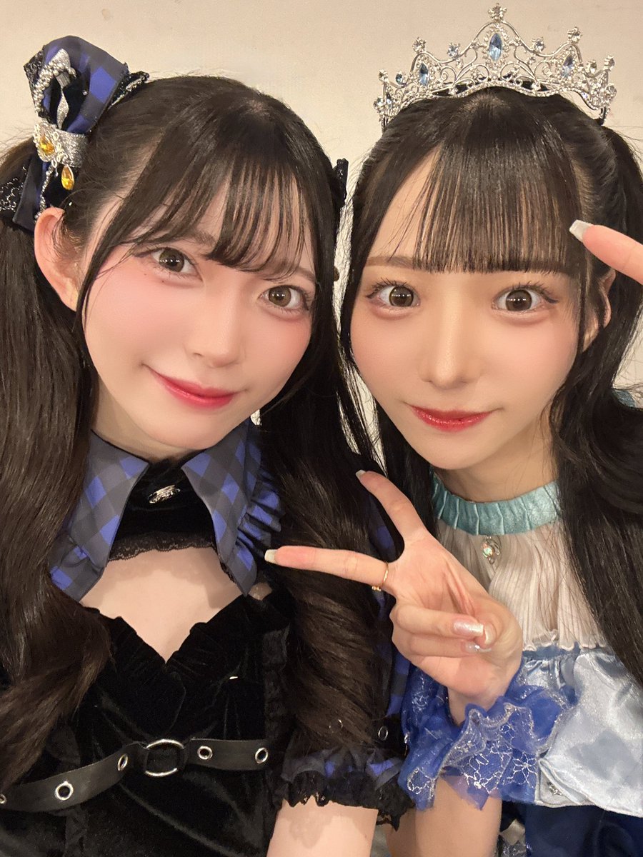 純情のアフィリアさんの、小宮山アサミちゃん(<a href="/j_afilia_asami/">小宮山アサミ🌷純情のアフィリア</a> )と皐月ユナちゃん(<a href="/j_afilia_yuna/">皐月ユナ🦕純情のアフィリア</a> )とお写真撮っていただきました♡
姫衣装とっても似合ってました…✨
ツーマンたくさんできて嬉しいです、これからもよろしくお願いします🥺♡