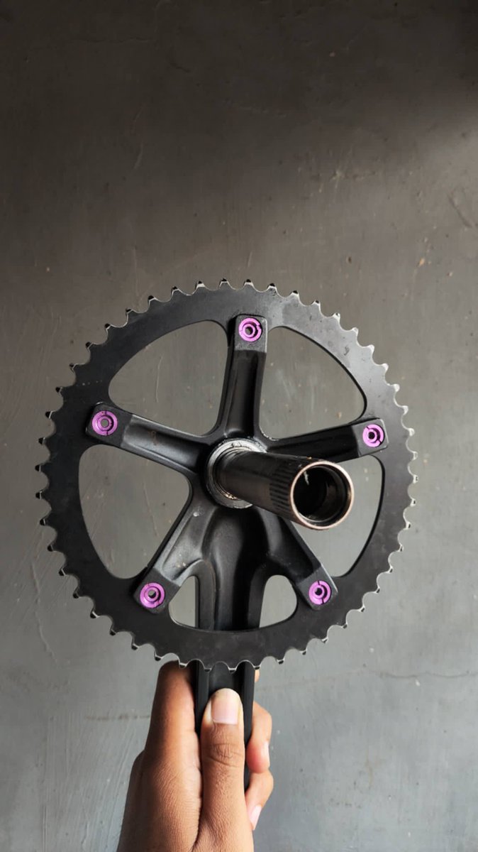 swanwan_'s tweet photo. wts 
crankset pizzicato ht2 
minus lecet pemakaian aja, drat pedal masih aman banget 
ch truvatif 48t 
boltnut ardently

900k 
ready kirim kirim
lokasi bekasi
#fnfjb https://t.co/wdJFbHIzkj