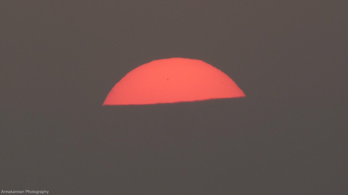 annakannan's tweet image. சென்னையில் சூரியன் மறைந்த காட்சி

Sunset at Chennai, Tamilnadu | 5th May 2026

Photo by @Annakannan

#sun #sunset #nature #beauty #photography #annakannan