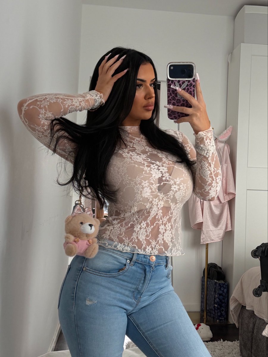 romyluisaa's tweet photo. Desire me 💅 https://t.co/g4VkxRi4ld