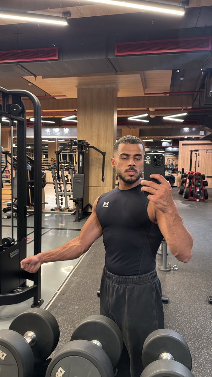 َC.مهند💛🏋🏻‍♂️ tweet media