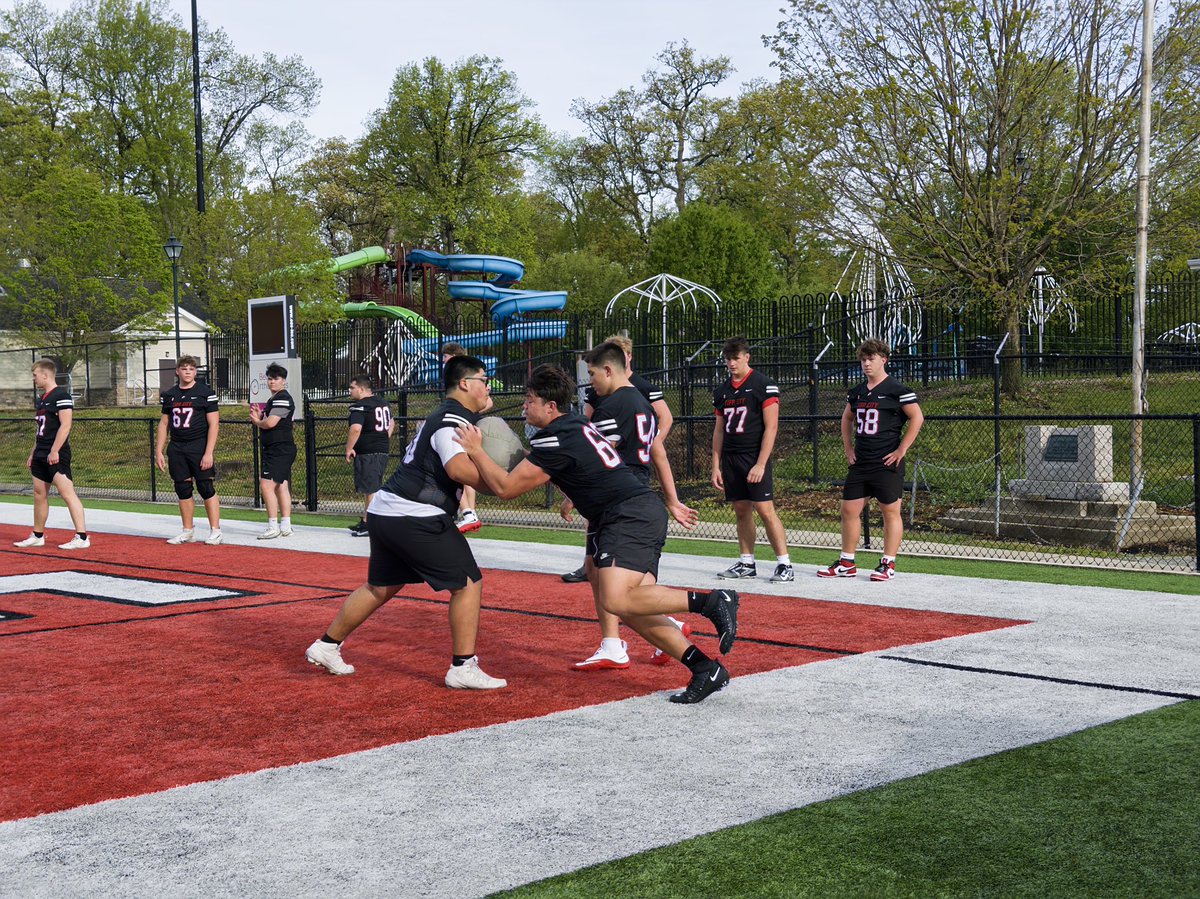 marcushartman's tweet photo. At City Park today for first leg of @MVLathletics football recruiting showcase https://t.co/YbHeHeV2iE