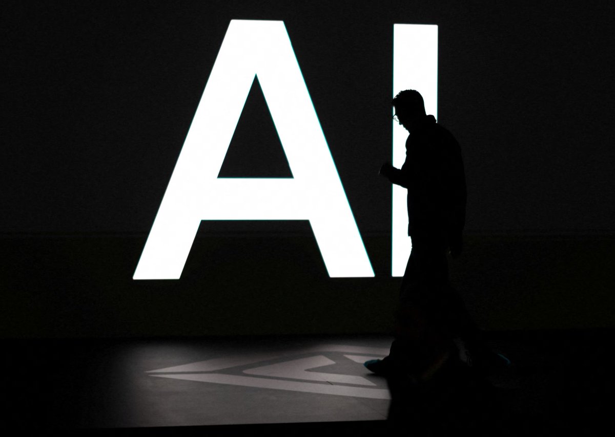 anjumiqbal's tweet image. Most companies are investing in AI faster than they can adapt their operating models. Only 21% of #leaders are confident their #AI spend delivers value. The fix is: contextual workflows, clear human + AI accountability, &amp;amp; #governance built for scale.

weforum.org/stories/2026/0…
